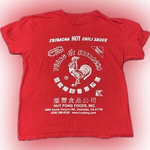 Huy Fong Foods Sriracha Hot Chili Sauce T-Shirt Red (Size M)